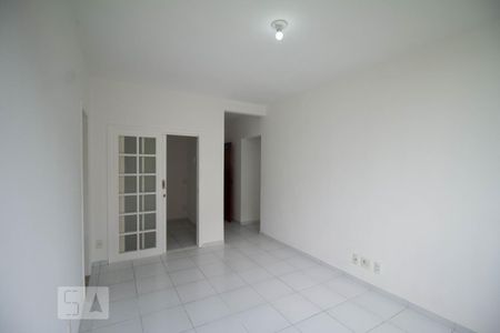 Sala de apartamento para alugar com 1 quarto, 42m² em Fonseca, Niterói