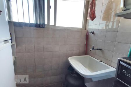 Apartamento à venda com 43m², 1 quarto e sem vagaCozinha e Área de Serviço