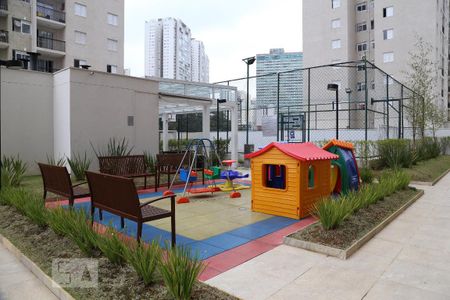 Apartamento à venda com 85m², 2 quartos e 2 vagasÁrea Comum - Playground