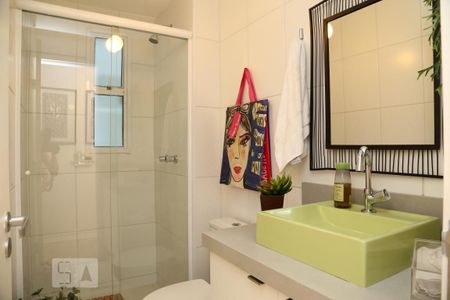 Apartamento à venda com 85m², 2 quartos e 2 vagasBanheiro Social