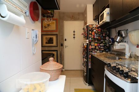 Apartamento à venda com 85m², 2 quartos e 2 vagasCozinha 