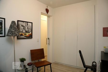 Apartamento à venda com 85m², 2 quartos e 2 vagasQuarto 1 