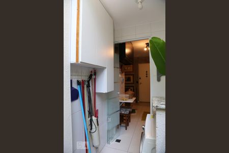 Apartamento à venda com 85m², 2 quartos e 2 vagasÁrea de Serviço