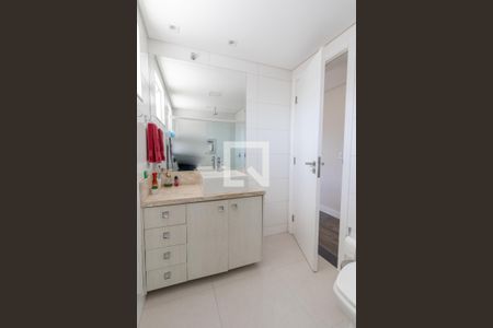 Casa para alugar com 120m², 3 quartos e 3 vagasBanheiro da Suíte