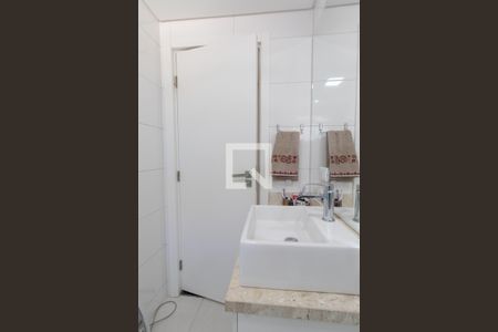 Casa para alugar com 120m², 3 quartos e 3 vagasBanheiro Social