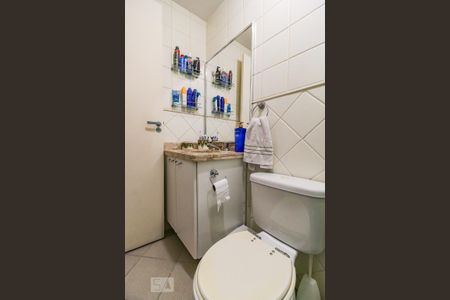 Apartamento à venda com 90m², 3 quartos e 2 vagasBanheiro 