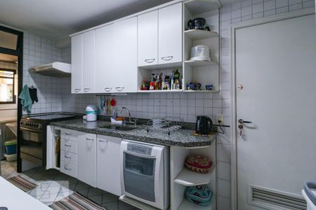 Apartamento à venda com 90m², 3 quartos e 2 vagasCozinha