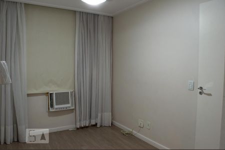 Quarto 1 de apartamento para alugar com 3 quartos, 56m² em Campo Grande, Rio de Janeiro