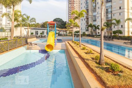 Apartamento à venda com 55m², 2 quartos e 1 vaga Apartamento à venda com 55m², 2 quartos e 1 vagaÁrea comum - Piscina