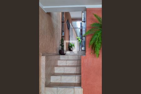 Casa à venda com 269m², 3 quartos e 2 vagas Casa à venda com 269m², 3 quartos e 2 vagasHall