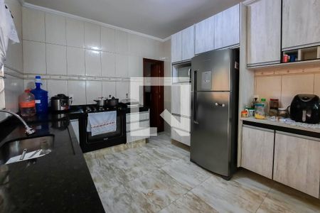 Casa à venda com 269m², 3 quartos e 2 vagas Casa à venda com 269m², 3 quartos e 2 vagasCozinha