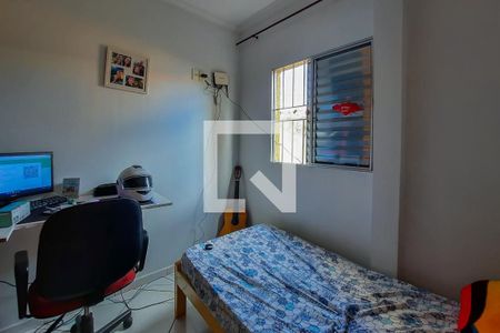 Casa à venda com 269m², 3 quartos e 2 vagas Casa à venda com 269m², 3 quartos e 2 vagasQuarto 2