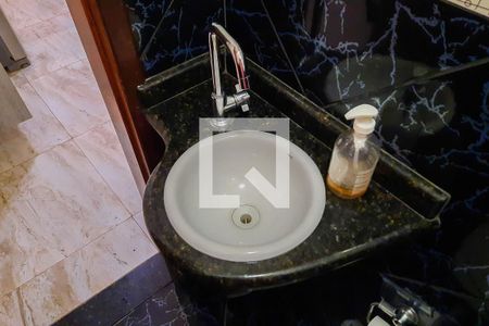 Casa à venda com 269m², 3 quartos e 2 vagas Casa à venda com 269m², 3 quartos e 2 vagasLavabo