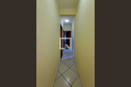 Casa à venda com 269m², 3 quartos e 2 vagas Casa à venda com 269m², 3 quartos e 2 vagasCorredor