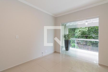 Casa à venda com 290m², 4 quartos e 5 vagas Casa à venda com 290m², 4 quartos e 5 vagasSuíte 3