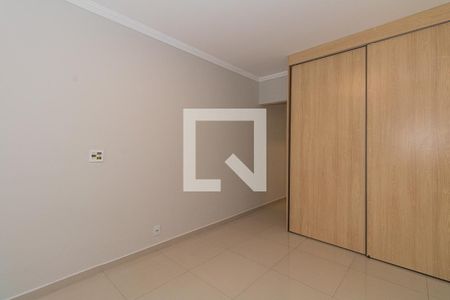 Casa à venda com 290m², 4 quartos e 5 vagas Casa à venda com 290m², 4 quartos e 5 vagasSuíte 3