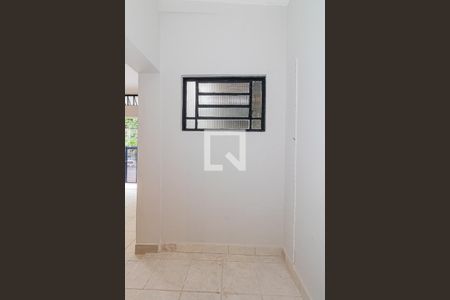 Casa à venda com 290m², 4 quartos e 5 vagas Casa à venda com 290m², 4 quartos e 5 vagasQuarto da Garagem