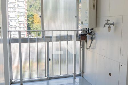 Apartamento à venda com 144m², 3 quartos e 1 vagaÁrea de Serviço