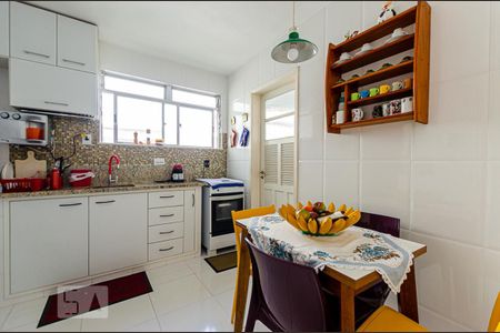 Apartamento à venda com 72m², 2 quartos e 1 vagaCozinha 