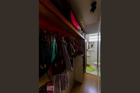 Apartamento à venda com 72m², 2 quartos e 1 vagaCloset