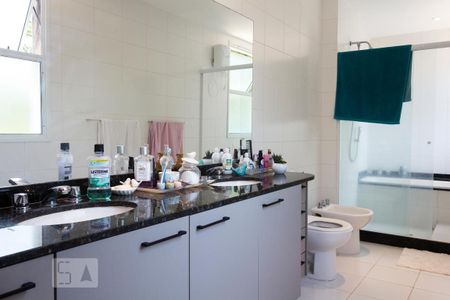 Casa de condomínio à venda com 305m², 6 quartos e 3 vagasBanheiro da Suíte 5