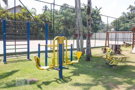 Casa de condomínio à venda com 305m², 6 quartos e 3 vagasAcademia para terceira idade