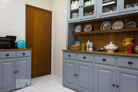 Casa de condomínio à venda com 305m², 6 quartos e 3 vagasCozinha