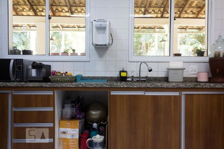 Casa de condomínio à venda com 305m², 6 quartos e 3 vagasCozinha