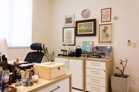 Casa de condomínio à venda com 305m², 6 quartos e 3 vagasSuíte 4