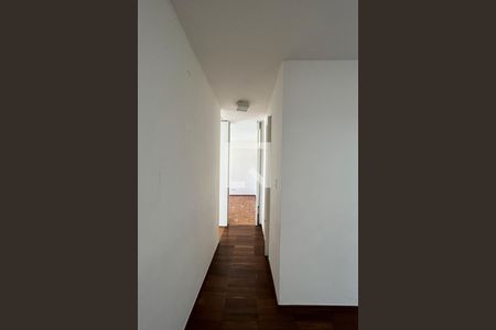 Corredor de apartamento para alugar com 2 quartos, 90m² em Vila Nova Conceição, São Paulo