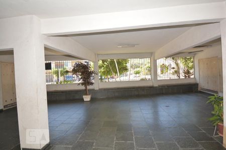 Apartamento para alugar com 60m², 2 quartos e 1 vagaÁrea comum