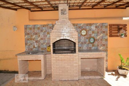 Apartamento para alugar com 60m², 2 quartos e 1 vagaÁrea comum - Churrasqueira