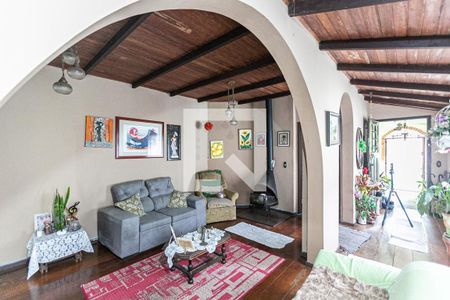 Sala de casa à venda com 3 quartos, 160m² em Glória, Porto Alegre