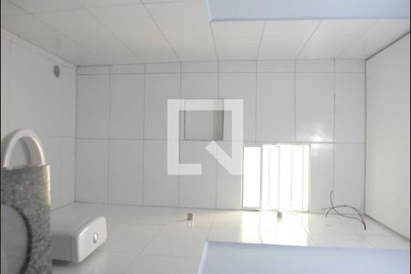 Casa à venda com 110m², 2 quartos e 1 vagaBanheiro