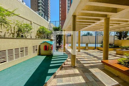 Apartamento à venda com 220m², 4 quartos e 4 vagasÁrea Comum - Playground