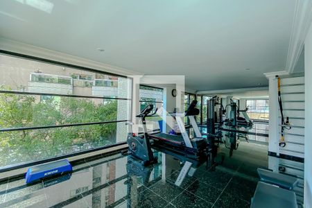 Apartamento à venda com 220m², 4 quartos e 4 vagasAcademia