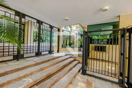 Apartamento à venda com 220m², 4 quartos e 4 vagasArea Comun