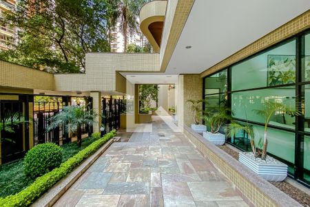 Apartamento à venda com 220m², 4 quartos e 4 vagasArea Comun