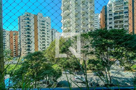 Apartamento à venda com 220m², 4 quartos e 4 vagasVista do Quarto2