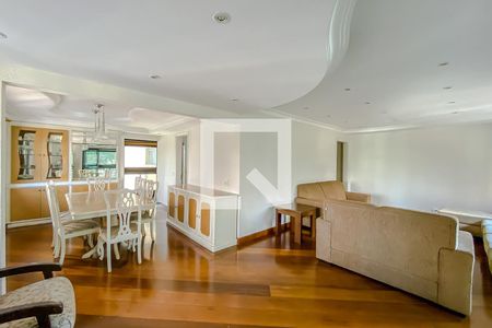 Apartamento à venda com 220m², 4 quartos e 4 vagasSala