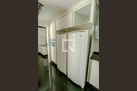 Apartamento à venda com 220m², 4 quartos e 4 vagasCozinha