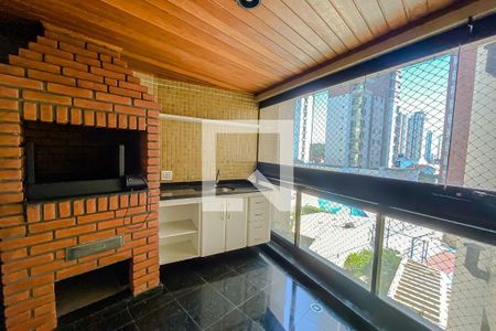 Apartamento à venda com 220m², 4 quartos e 4 vagasVaranda Gourmet