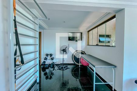 Apartamento à venda com 220m², 4 quartos e 4 vagasAcademia