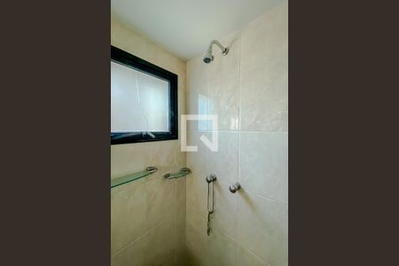 Apartamento à venda com 220m², 4 quartos e 4 vagasDetalhe Banheiro da Suite 2