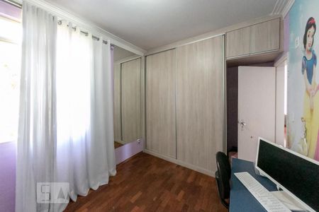 Apartamento à venda com 90m², 3 quartos e 1 vagaQuarto 2