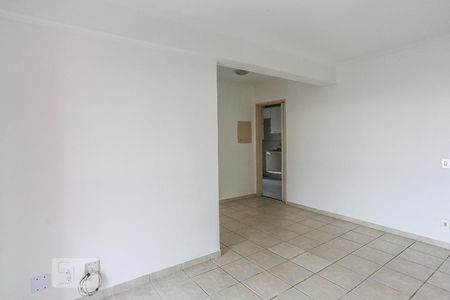 Sala de Estar de apartamento para alugar com 3 quartos, 67m² em Vila Indiana, São Paulo