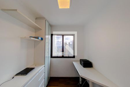 Apartamento à venda com 160m², 4 quartos e 2 vagasQuarto