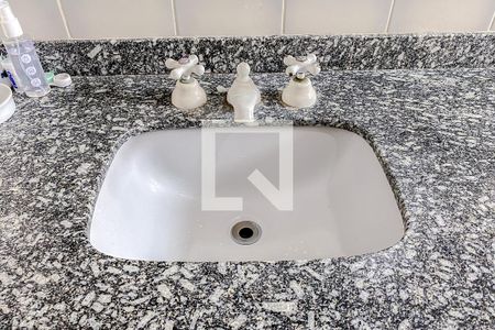 Apartamento à venda com 160m², 4 quartos e 2 vagasBanheiro