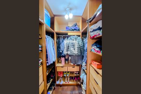 Apartamento à venda com 160m², 4 quartos e 2 vagasQuarto