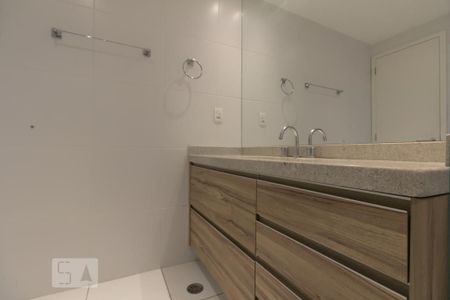 Apartamento à venda com 67m², 2 quartos e 1 vagaBanheiro da Suíte